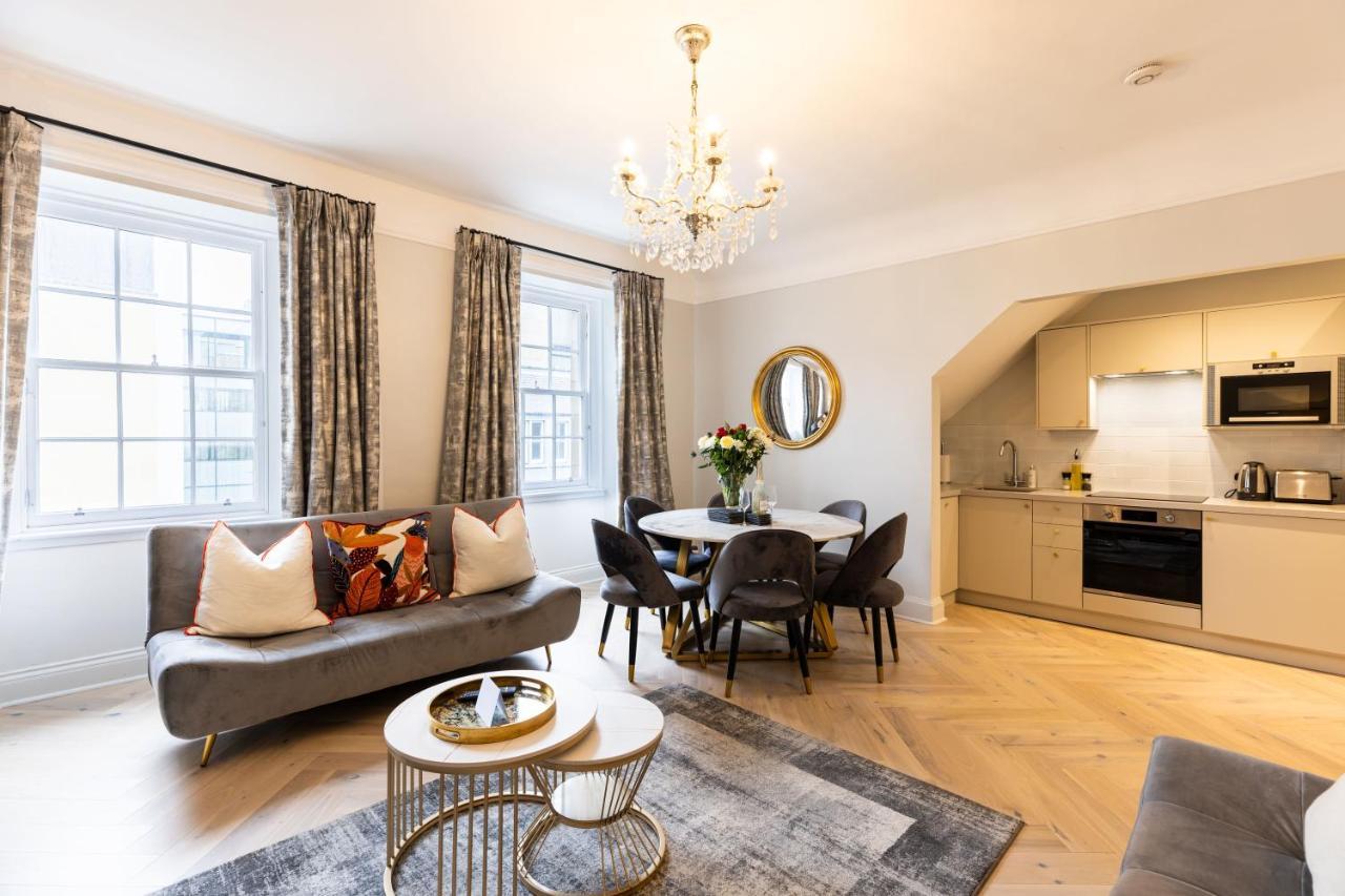 Righ Properties - Luxurious City Centre Three Bedroom Apartment エディンバラ エクステリア 写真